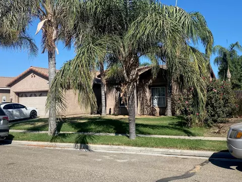 1968 Tahoe Ave, Tulare, CA 93274