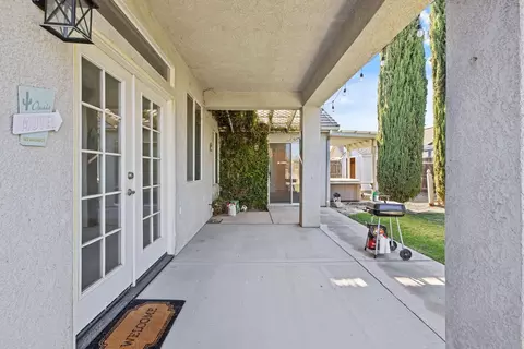 1576 Castle Way, Lemoore, CA 93245 photo 37