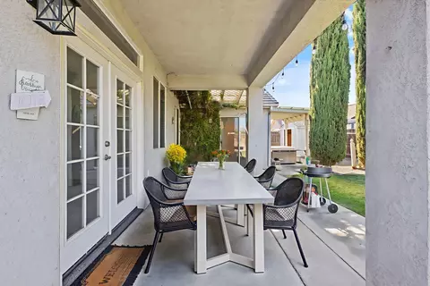 1576 Castle Way, Lemoore, CA 93245 photo 36