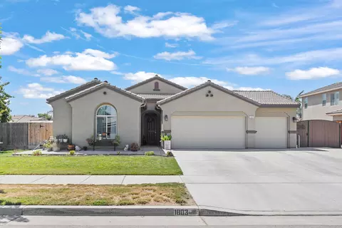 1803 W Sedona Ave, Visalia, CA 93291