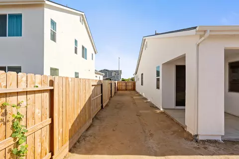 1876 Vallejo Ave, Dinuba, CA 93618 photo 33