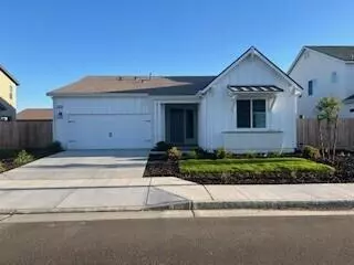 1876 Vallejo Ave, Dinuba, CA 93618