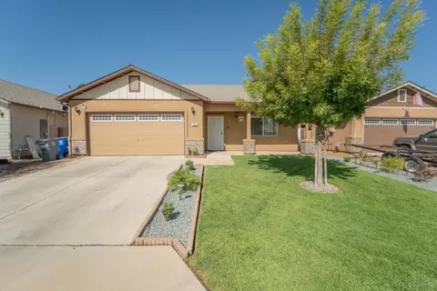 597 Citrus St, Woodlake, CA 93286
