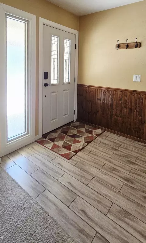 Entry Way - 40951 Old Three Rivers Rd, Three Rivers, CA 93271 photo 1 of 1