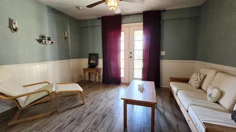 Living - 40951 Old Three Rivers Rd, Three Rivers, CA 93271 photo 3 of 3