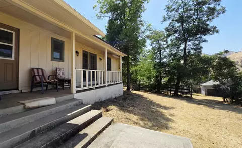 Exterior - 40951 Old Three Rivers Rd, Three Rivers, CA 93271 photo 6 of 7