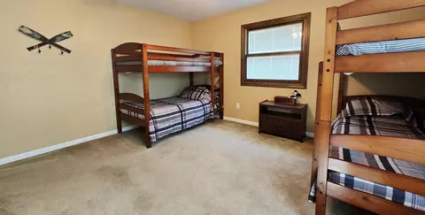Bedroom - 40951 Old Three Rivers Rd, Three Rivers, CA 93271 photo 1 of 1