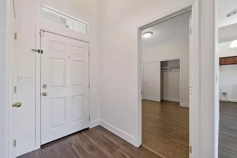 Entry Way - 30925 Eagle St, Visalia, CA 93291 photo 1 of 3