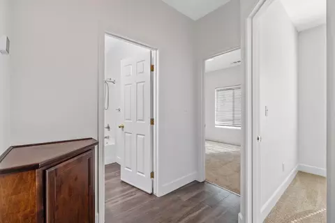 Entry Way - 30925 Eagle St, Visalia, CA 93291 photo 2 of 3