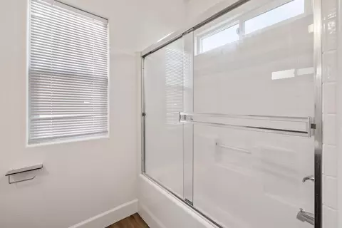 Bath - 30925 Eagle St, Visalia, CA 93291 photo 2 of 3