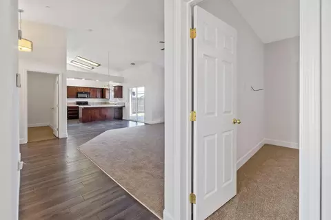 Entry Way - 30925 Eagle St, Visalia, CA 93291 photo 3 of 3
