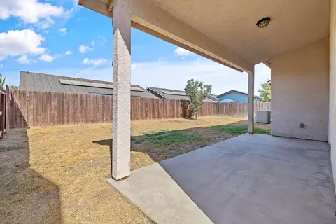 Exterior - 30925 Eagle St, Visalia, CA 93291 photo 5 of 5
