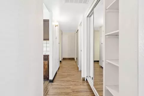 Entry Way - 316 Peach Dr, Exeter, CA 93221 photo 3 of 4