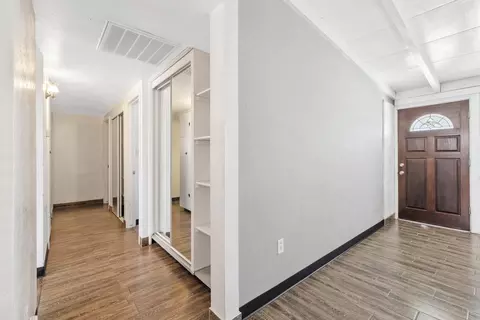 Entry Way - 316 Peach Dr, Exeter, CA 93221 photo 2 of 4