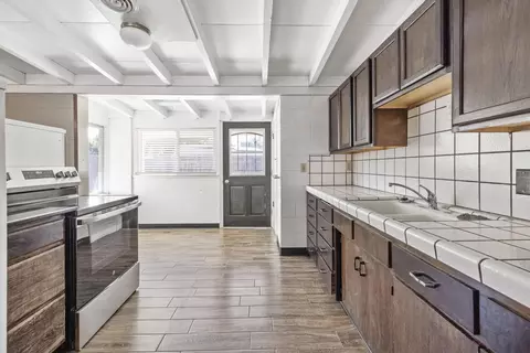 Kitchen - 316 Peach Dr, Exeter, CA 93221 photo 2 of 2