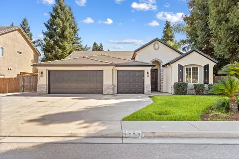 3735 E Cambridge Ct, Visalia, CA 93292
