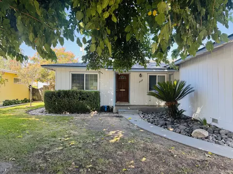 2537 S Encina St, Visalia, CA 93277