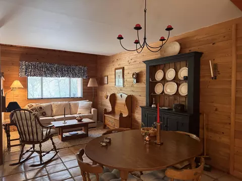 Dining - 44452 Dinely Dr, Three Rivers, CA 93271 photo 1 of 3