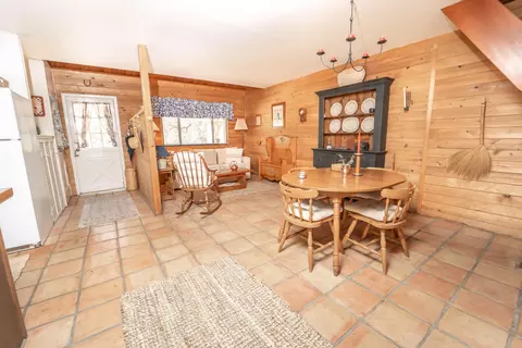 Dining - 44452 Dinely Dr, Three Rivers, CA 93271 photo 3 of 3
