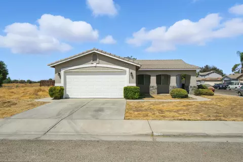 449 S Greenwood St, Porterville, CA 93257