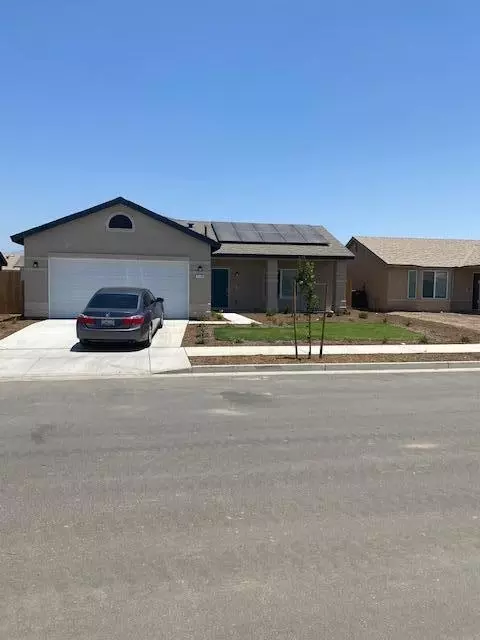 1154 S Ohio Pl E, Porterville, CA 93257