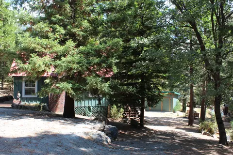 Exterior - 620 Loop Dr, Springville, CA 93265 photo 6 of 6