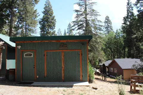Other - 620 Loop Dr, Springville, CA 93265 photo 2 of 7