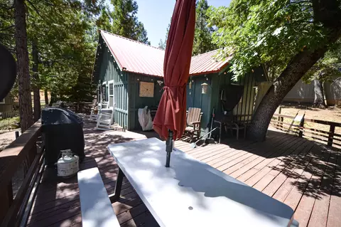 Exterior - 620 Loop Dr, Springville, CA 93265 photo 3 of 6