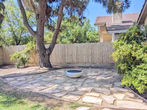 1435 E Dorothea Ave, Visalia, CA 93292 photo 28
