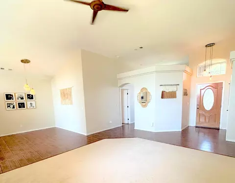 1435 E Dorothea Ave, Visalia, CA 93292 photo 6