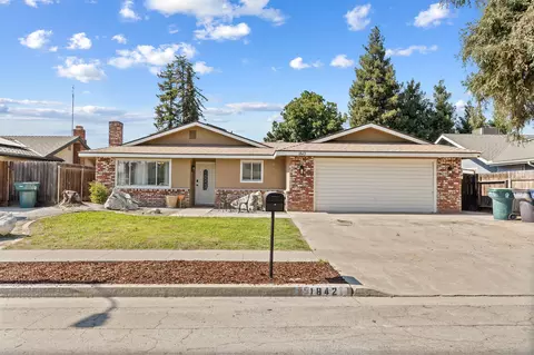 1842 Plymouth Ave, Tulare, CA 93274