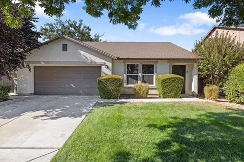 4320 W Rialto Ave, Visalia, CA 93277