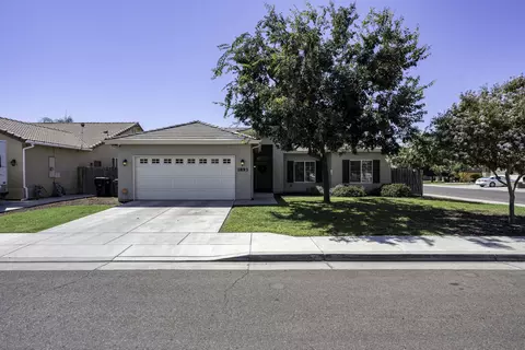 1893 W Monte Ln, Porterville, CA 93257