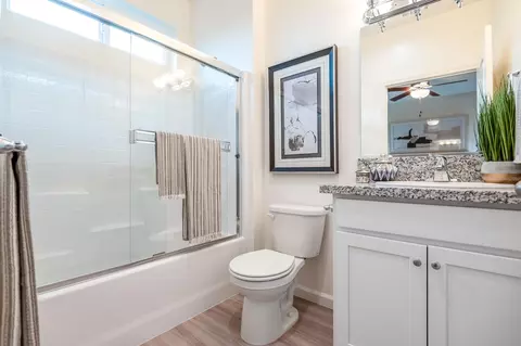 Bath - 4132-4136 E Kaweah, Visalia, CA 93292 photo 4 of 7
