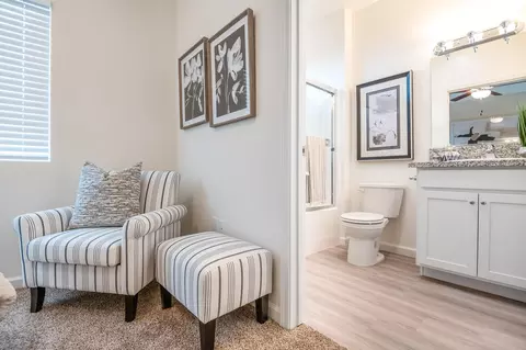 Entry Way - 4132-4136 E Kaweah, Visalia, CA 93292 photo 5 of 6