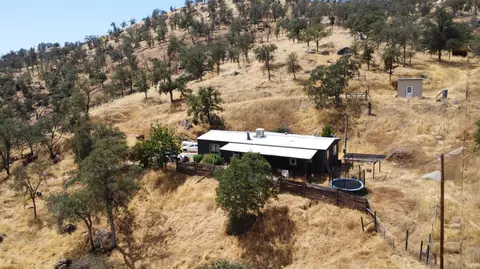 36423 Ennis Rd, Yokuts Valley, CA 93675