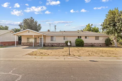 3105 E Duran Ave, Visalia, CA 93292
