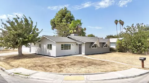4925 Penelope Pl, Bakersfield, CA 93304