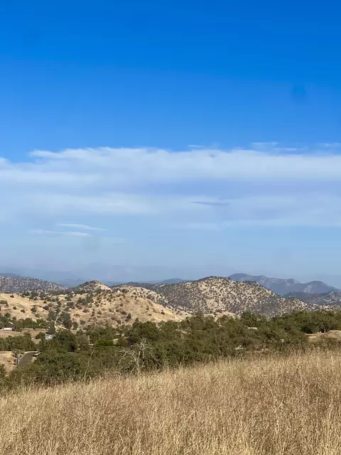 0 Wolverine Ln, Yokuts Valley, CA 93675