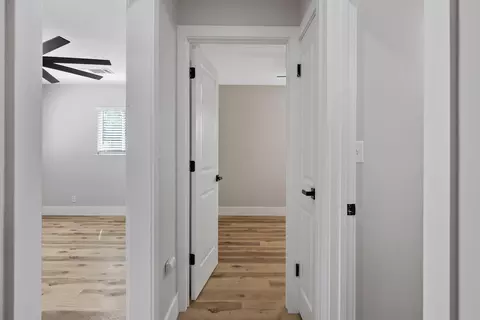 Entry Way - 142 G St, Lemoore, CA 93245 photo 3 of 4