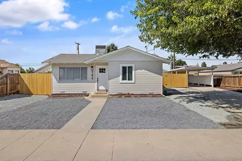 Exterior - 142 G St, Lemoore, CA 93245 photo 2 of 11