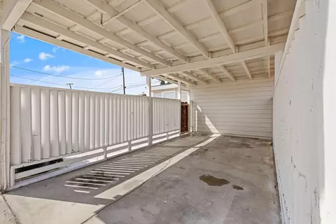 Exterior - 142 G St, Lemoore, CA 93245 photo 6 of 11