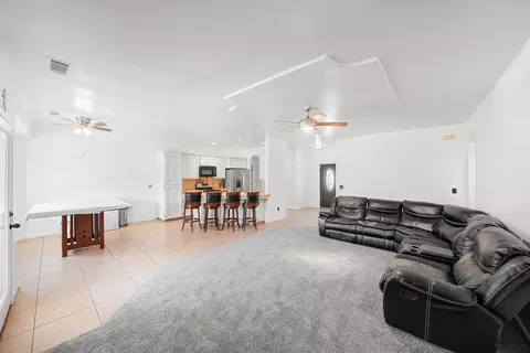 Entry Way - 3621 E Douglas Ave, Visalia, CA 93292 photo 1 of 4