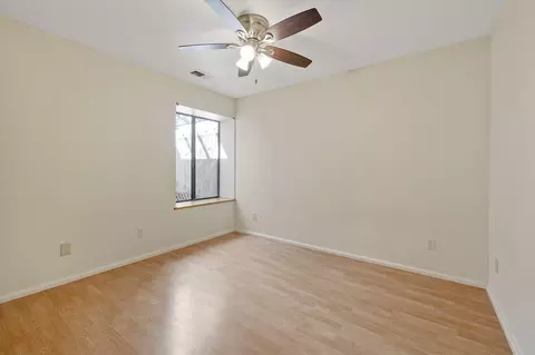Bedroom - 1714 E Vine Ct, Visalia, CA 93292 photo 3 of 4