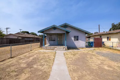 613 Glenwood St, Delano, CA 93215