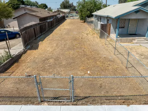 611 Glenwood St, Delano, CA 93215