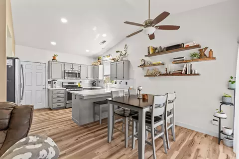 Kitchen - 2725 N Thomas St, Visalia, CA 93292 photo 1 of 6