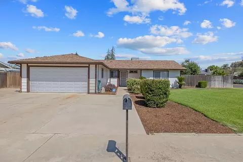 1417 Willow St, Exeter, CA 93221