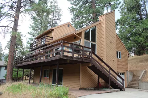 340 Mariposa Dr, Springville, CA 93265