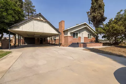 1149 N E St, Tulare, CA 93274 photo 5
